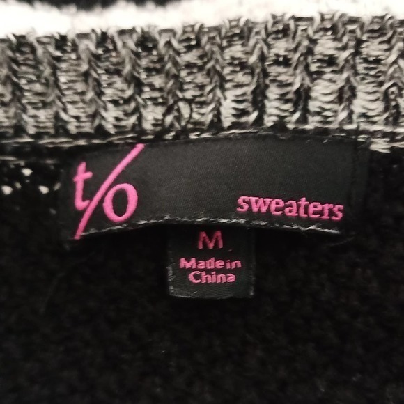 T/0 Stripe Knit Sweater Size Medium Gray and White - Picture 5 of 6